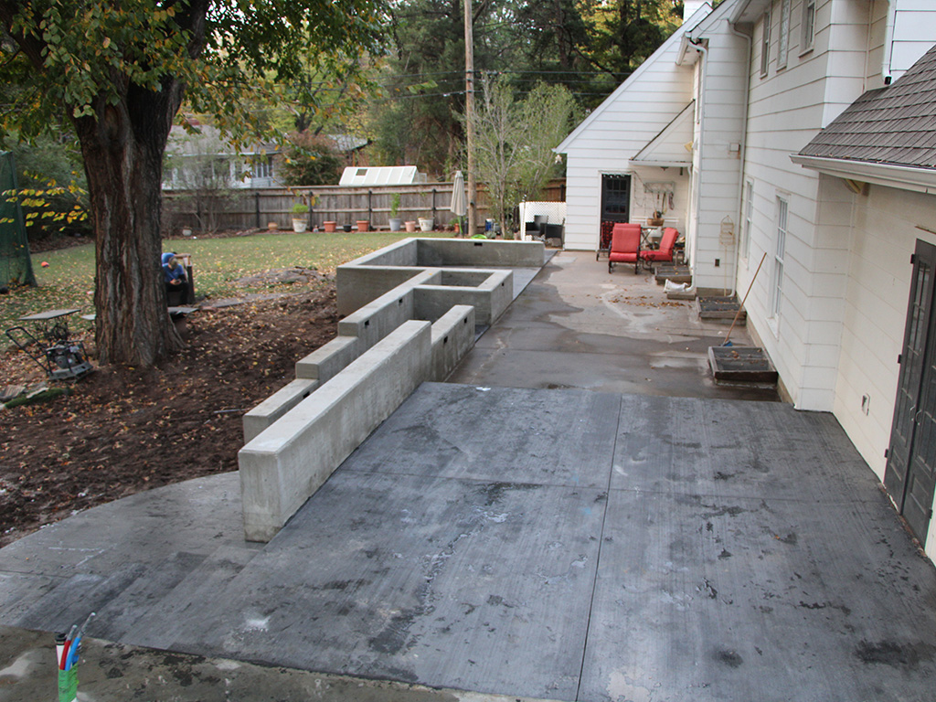 Pouring concrete 